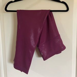 Lipgloss Metallic Plus Light and Tight Capri w/tag & bag